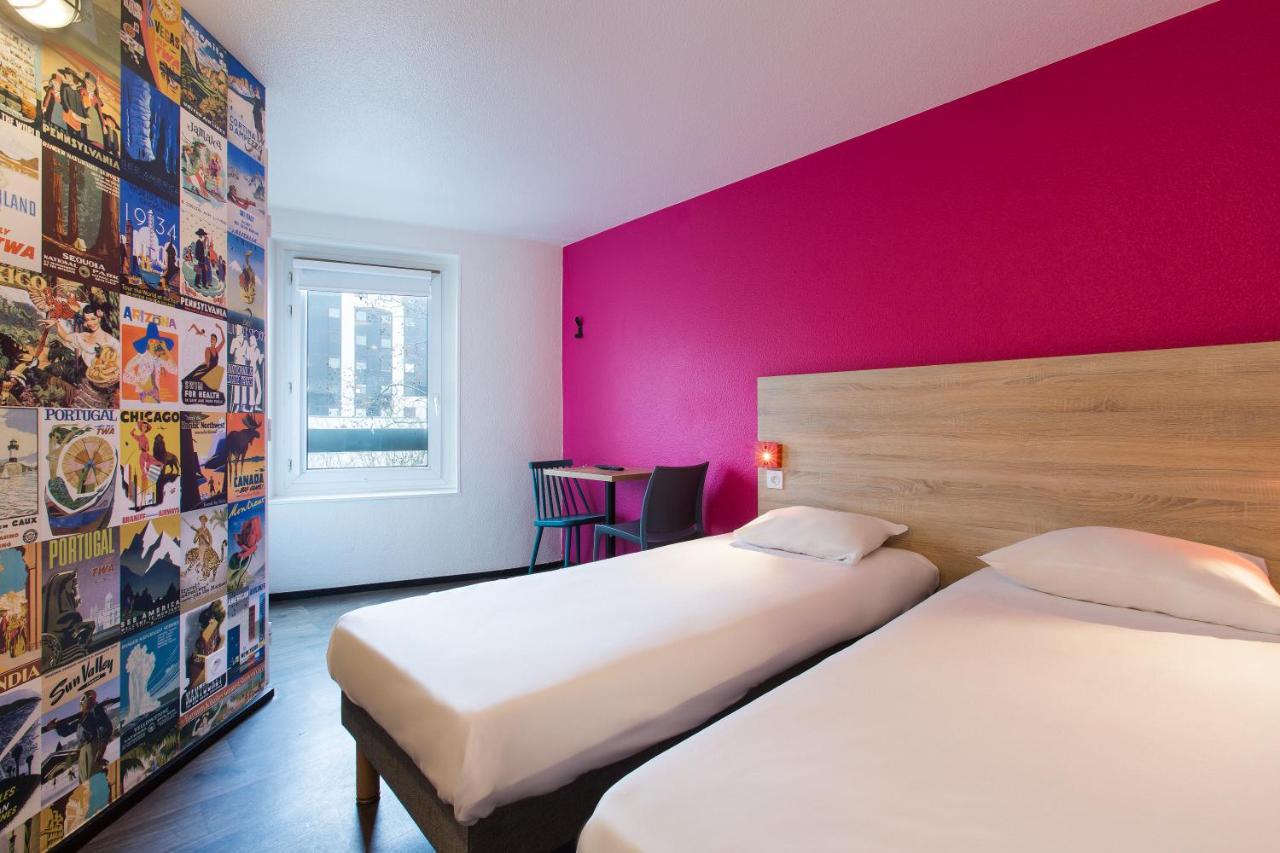 Hotelf1 Cergy Esterno foto