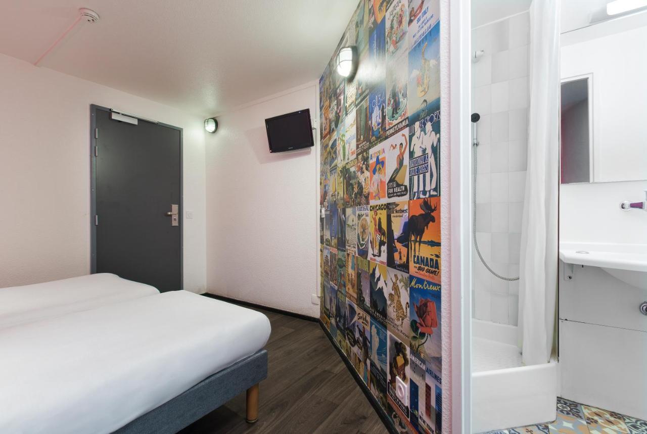 Hotelf1 Cergy Esterno foto